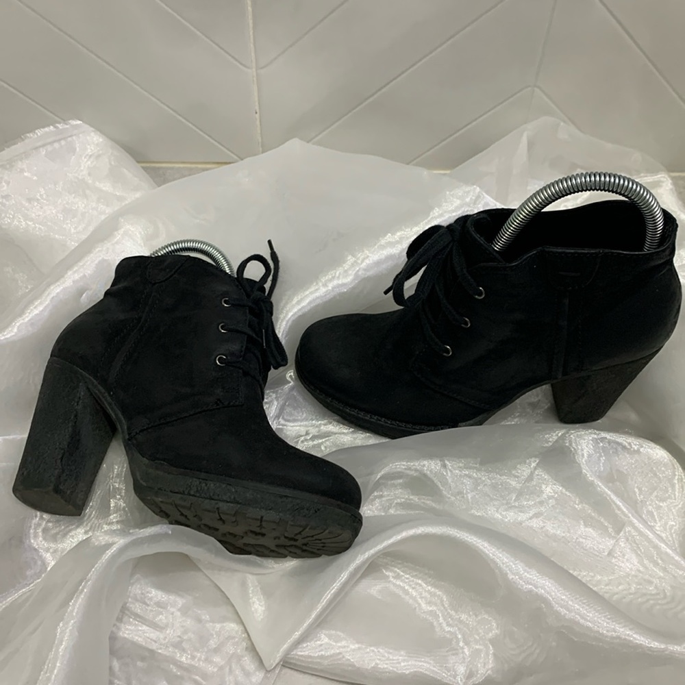 Browns Nubuck Leather Laced Ankle Booties - Picture 4 of 10